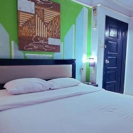 Hotel K77 Dumai Exteriér fotografie