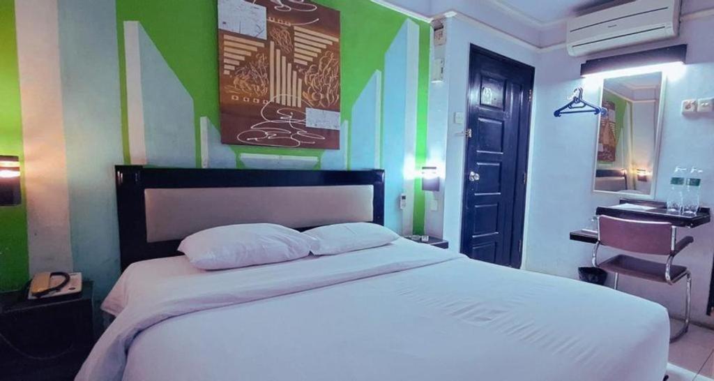 Hotel K77 Dumai Exteriér fotografie